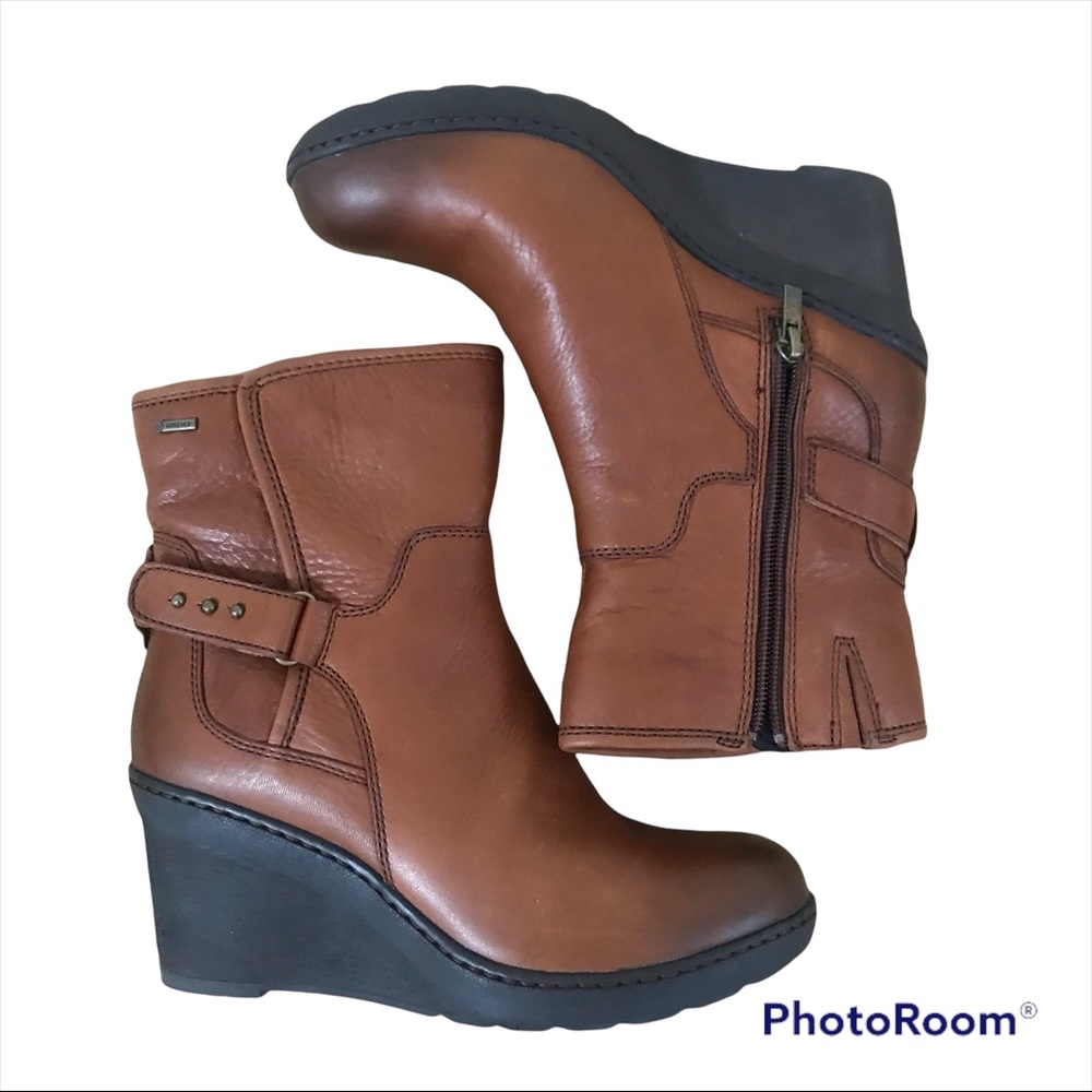 CLARKS Gore Tex Wedge Brown Natira Kit GTX® Leather Ankle Boot